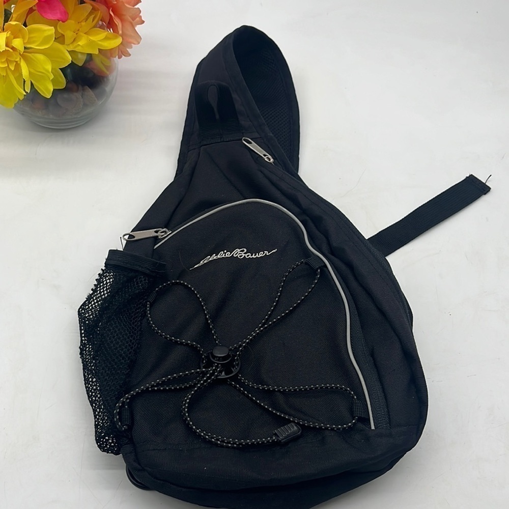 Eddie Bauer Black Slingback Backpack. BP3768A